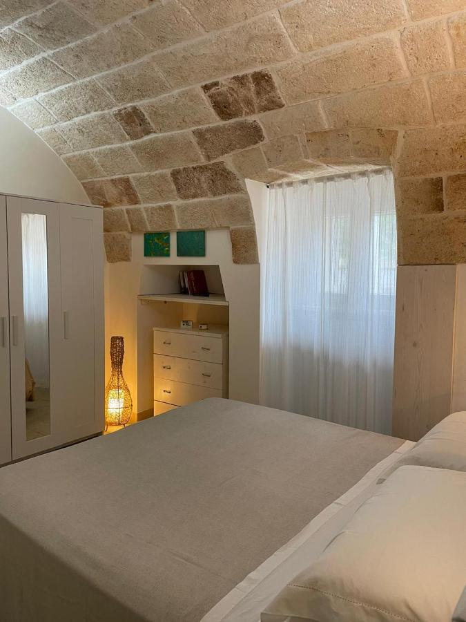 Il Vecchio Carrubo - Villa Con Piscina A Sfioro Macchia di Monte Exterior photo