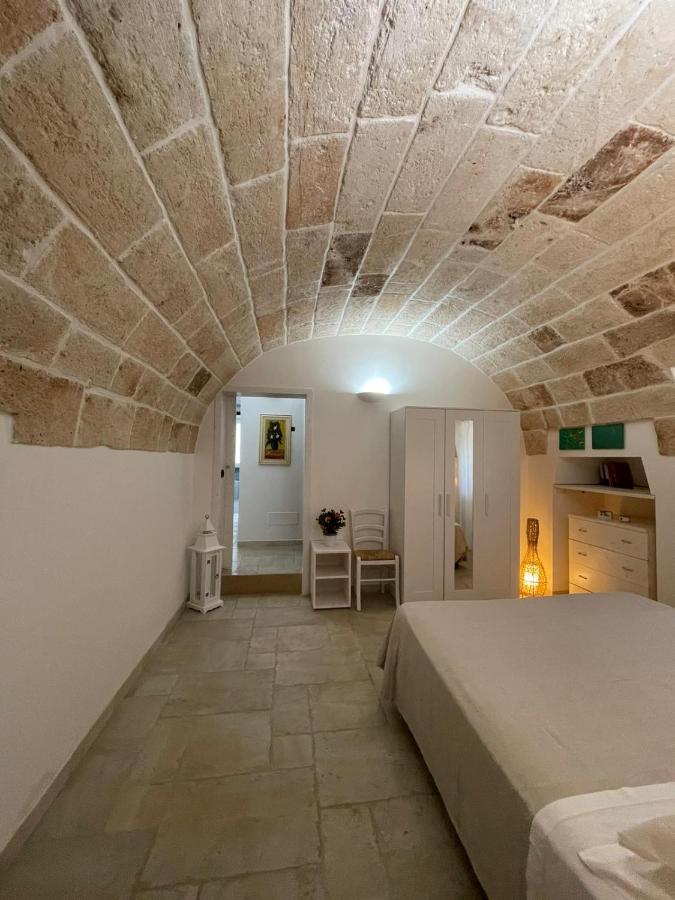 Il Vecchio Carrubo - Villa Con Piscina A Sfioro Macchia di Monte Exterior photo